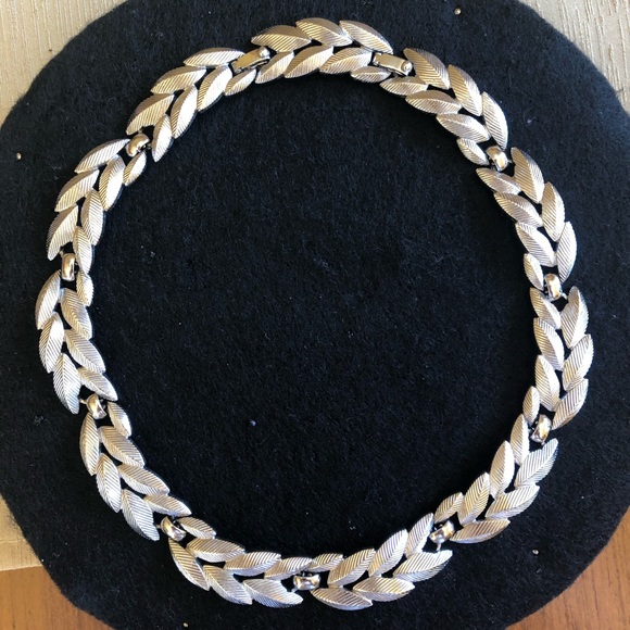 Monet Jewelry - MONET CHOKER NECKLACE